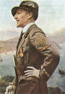 Gabriele D'Annunzio in divisa