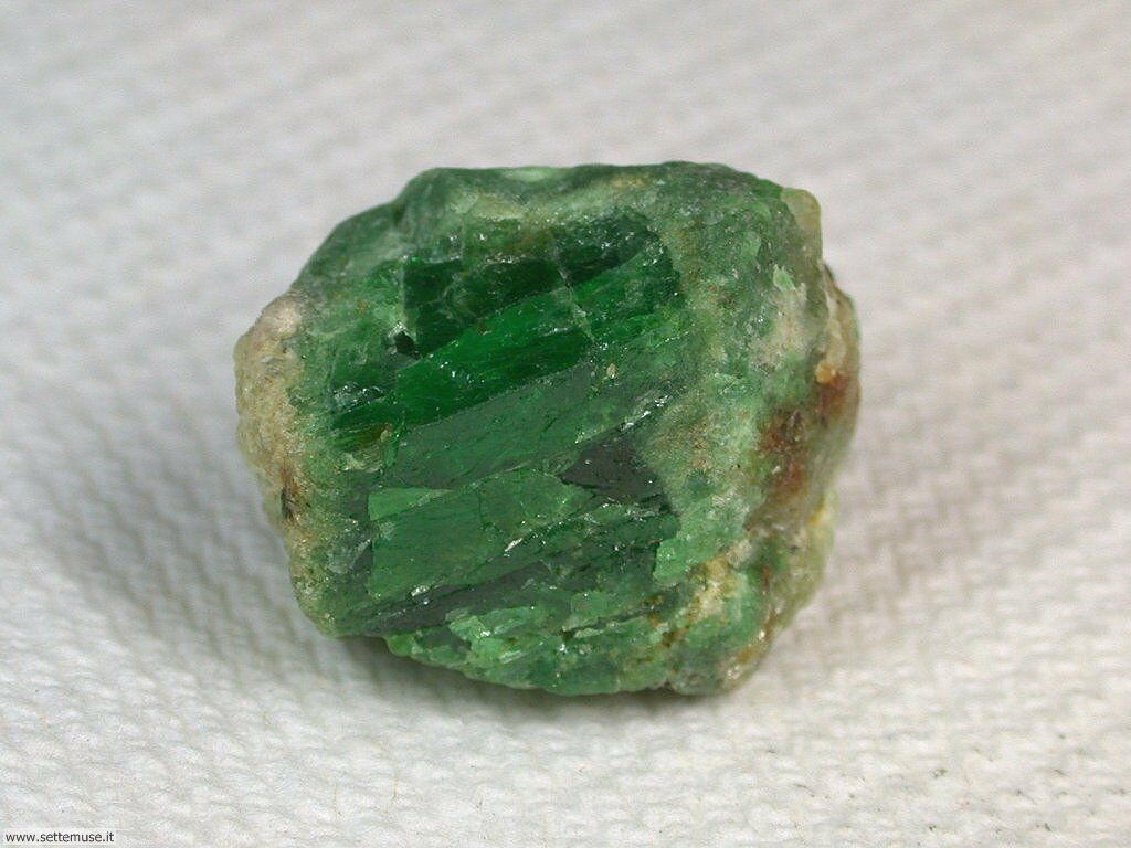 minerali 18
