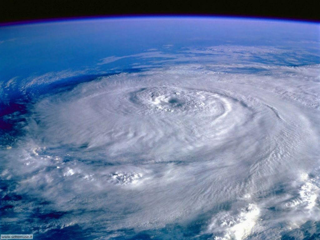 Foto desktop di tornado, cicloni, uragani 002
