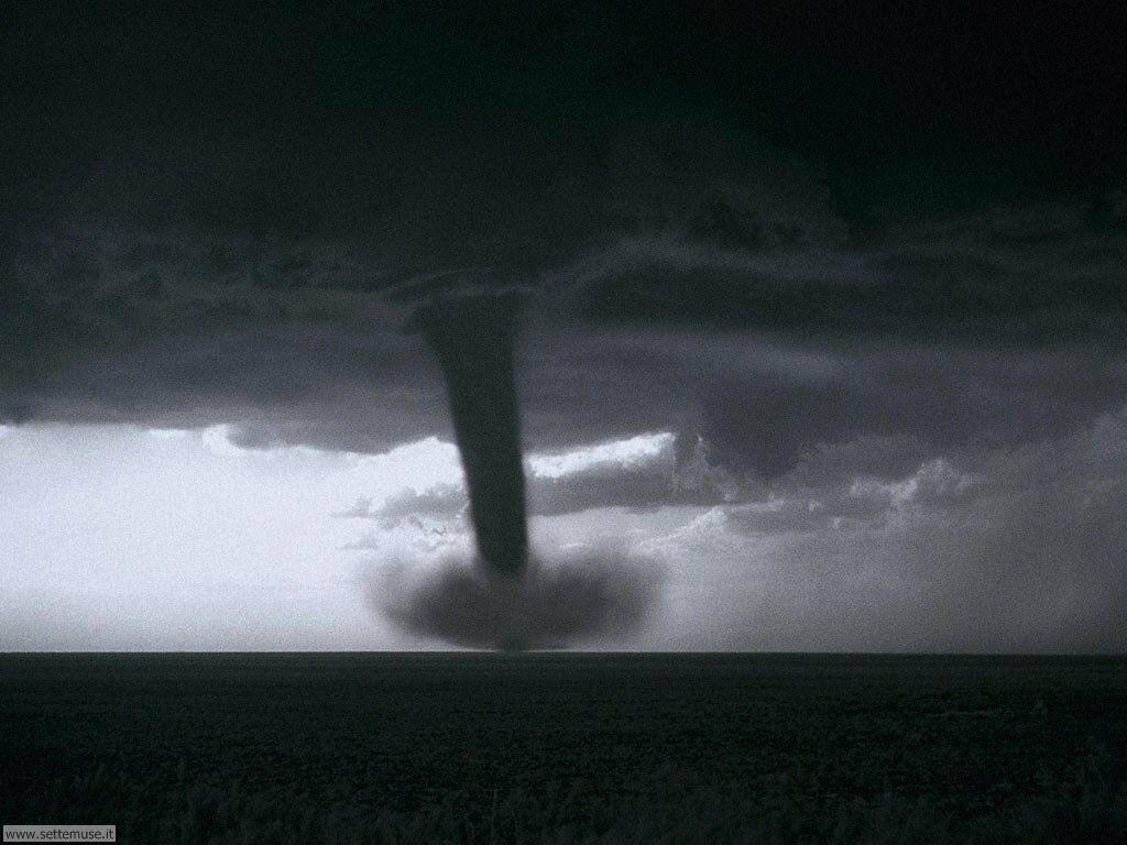 Foto desktop di tornado, cicloni, uragani 007