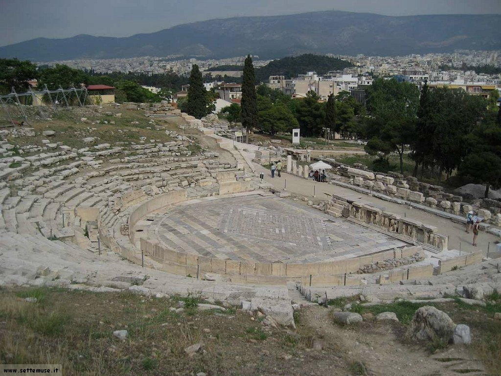 В афинском театре 5 класс слушать. Первый театр в Афинах. Афинский театр 2022. Места для зрителей в афинском театре. Афинский театр в 2023 году.