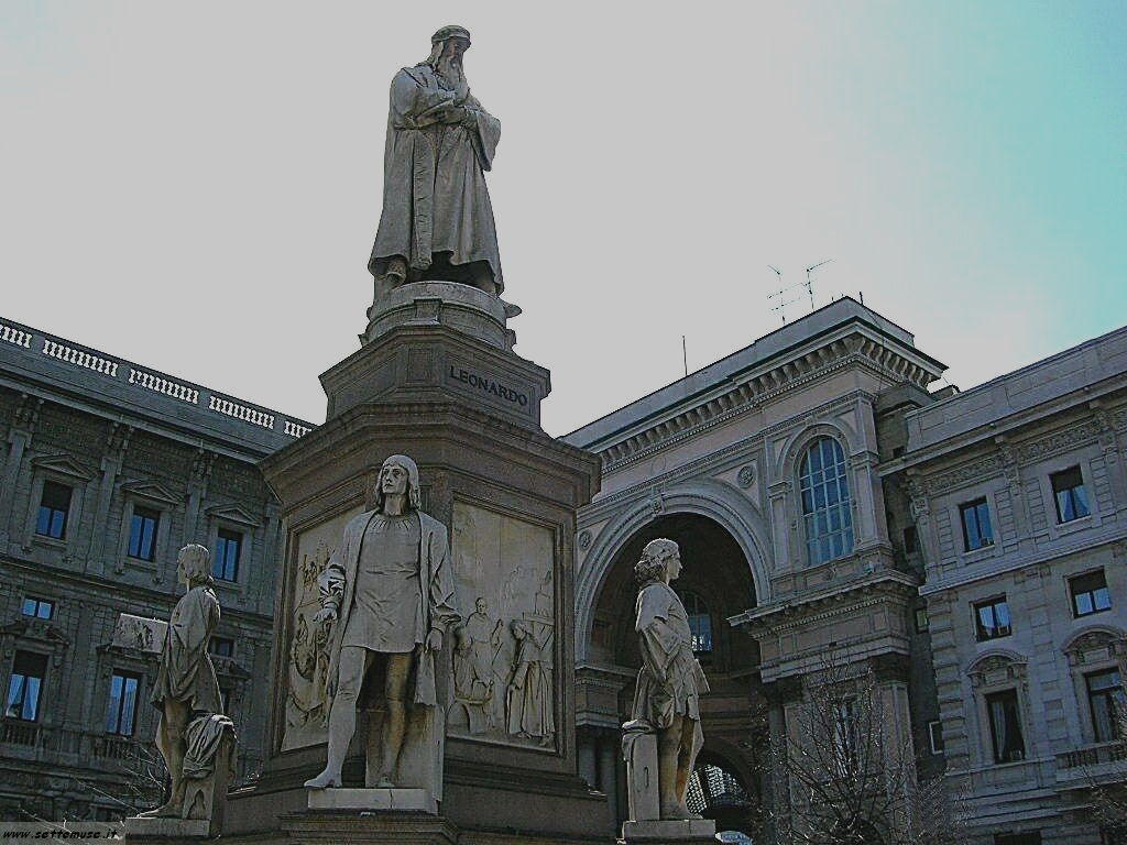 Milano citta piazza della scala foto