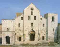 Bari - Foto Facciata della Basilica di San Nicola