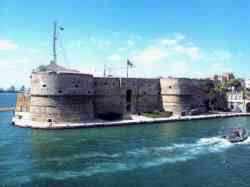 Taranto Castello Aragonese