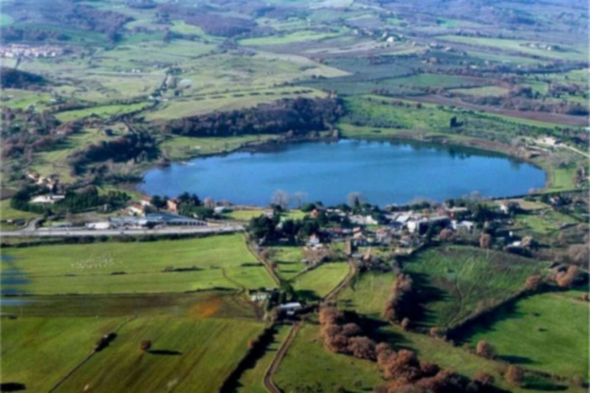 Tutto sul Lago di Monterosi