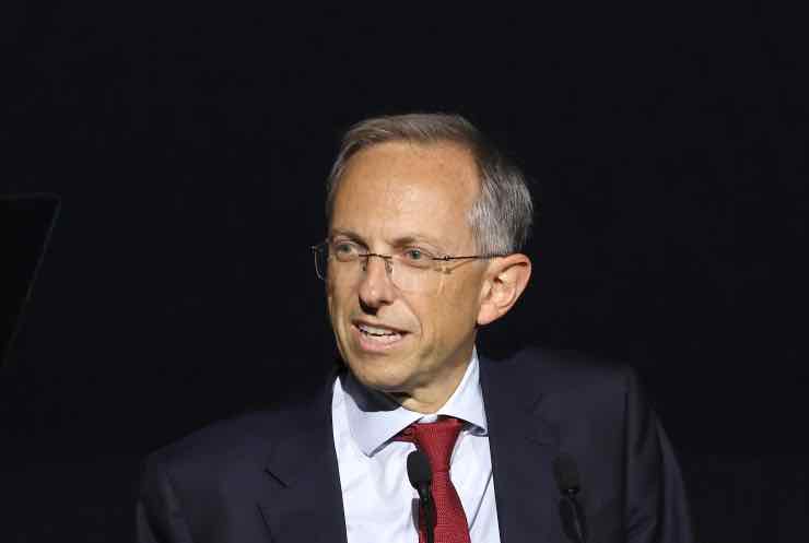 Benedetto Vigna piedi per terra